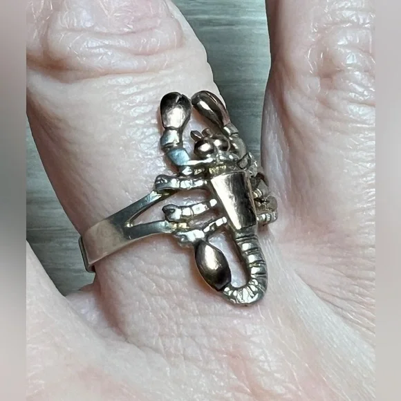 Vintage Handmade 950 Silver & 18K Gold Accented Scorpion Ring, Size 9 - Picture 9 of 11